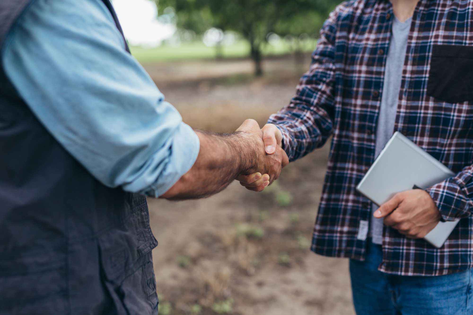 close-up-of-men-handshake-outdoor